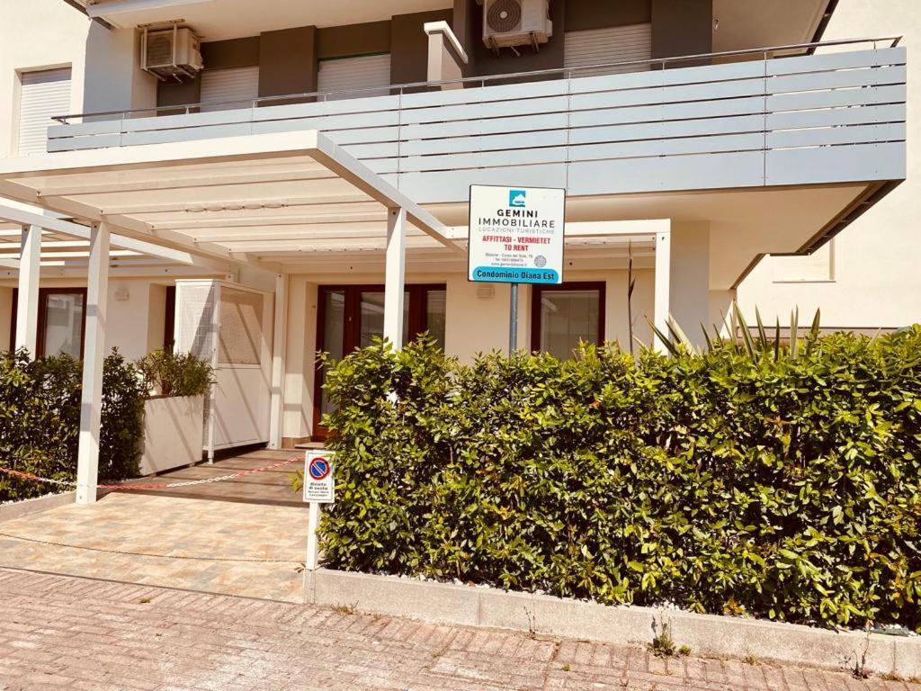 Condominio Diana Est- Gemini Bibione Esterno foto